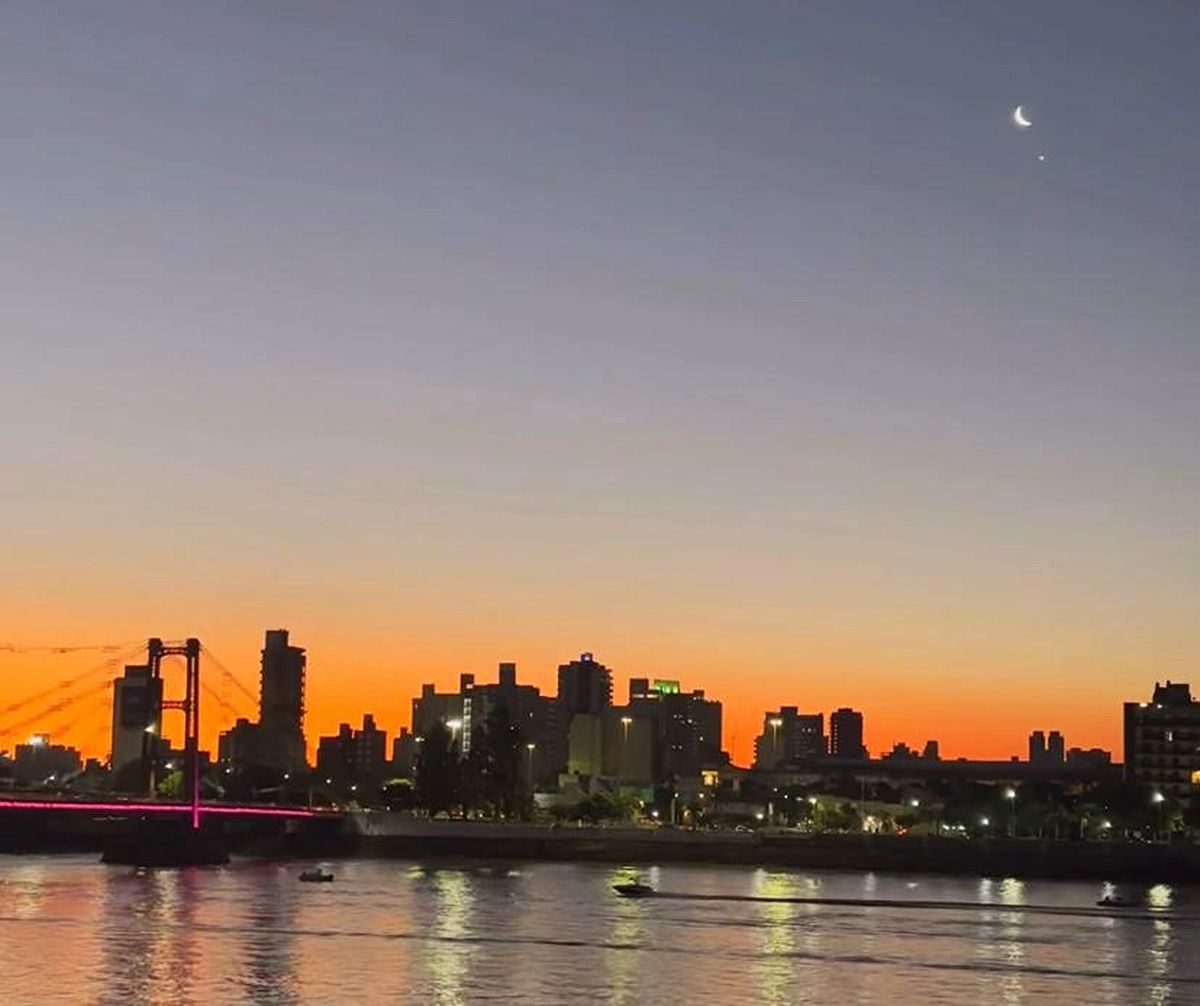 La Luna y Venus al atardecer en Santa Fe este sábado 1 de febrero del 2025. La Luna y Venus al atardecer en Santa Fe este sábado 1 de febrero del 2025.