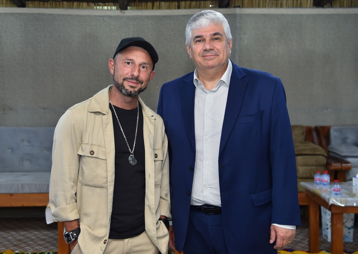 El artista argentino Martín Ron y el Embajador de Argentina en Qatar, Guillermo Nicolás. El artista argentino Martín Ron y el Embajador de Argentina en Qatar, Guillermo Nicolás.