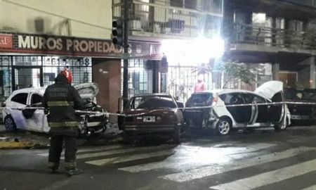 El siniestro se produjo entre dos vehículos que circulaban por la intersección de las avenidas Juan Bautista Alberdi y San Pedrito, en Flores. El siniestro se produjo entre dos vehículos que circulaban por la intersección de las avenidas Juan Bautista Alberdi y San Pedrito, en Flores.
