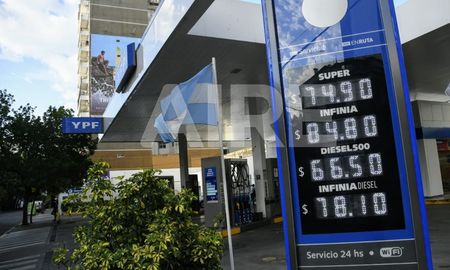 En Rosario ya se vio el cambio de precio en los surtidores de las estaciones. En Rosario ya se vio el cambio de precio en los surtidores de las estaciones.