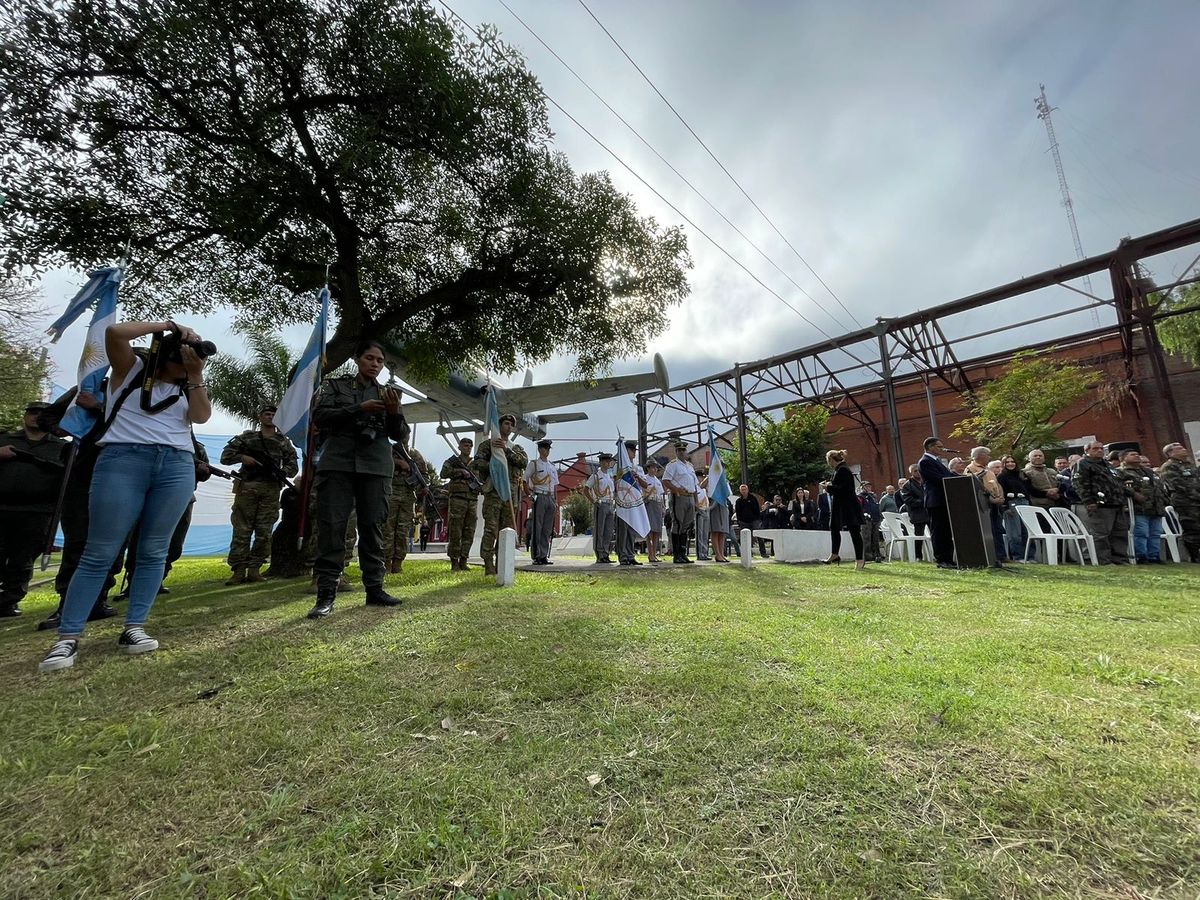El Centro de Excombatientes de Malvinas será sede del acto central por el Día del Veterano y de los Caídos en la guerra. El Centro de Excombatientes de Malvinas será sede del acto central por el Día del Veterano y de los Caídos en la guerra.