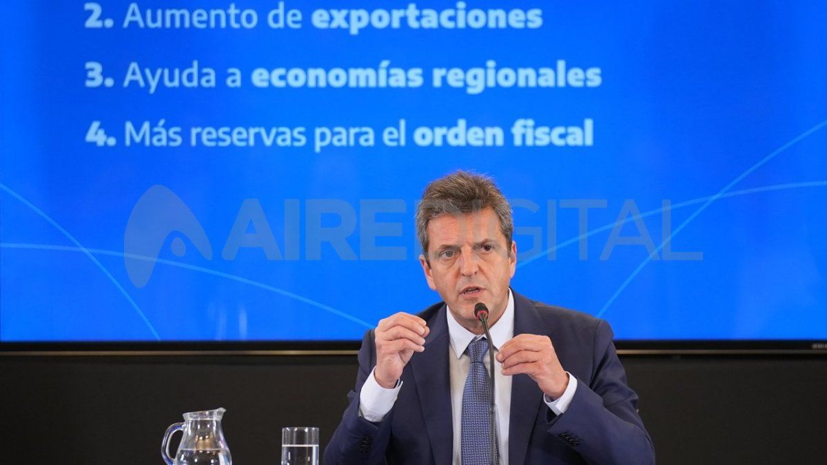 Sergio Massa anunció un dólar a 200 pesos para las exportaciones de granos.
