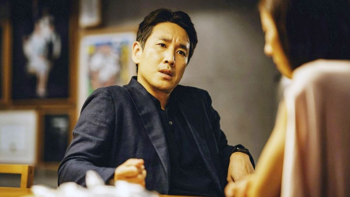 Lee Sun-kyun protagonizó "Parásitos", que resultó premiada con el Óscar a Mejor Película en 2019. Lee Sun-kyun protagonizó "Parásitos", que resultó premiada con el Óscar a Mejor Película en 2019.