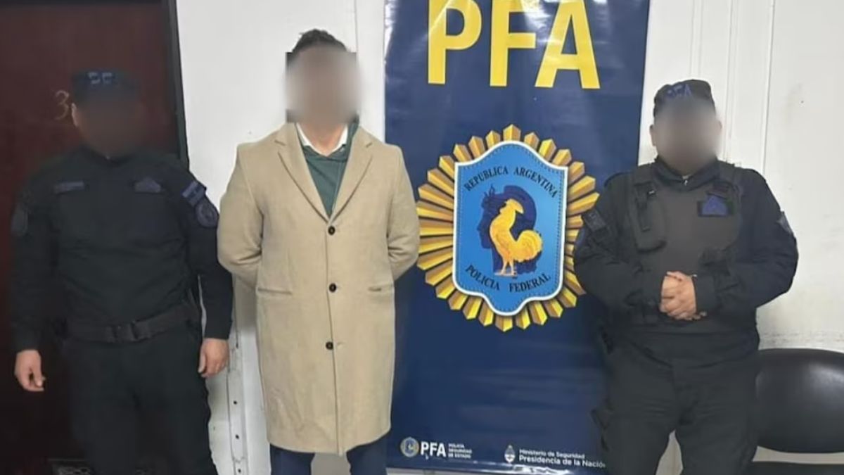 Financistas detenidos por estafas. Financistas detenidos por estafas.