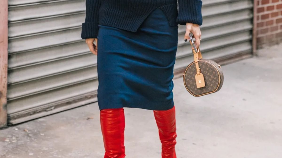 Rojo y azul: la combinación que define la moda en este otoño-invierno 2026.