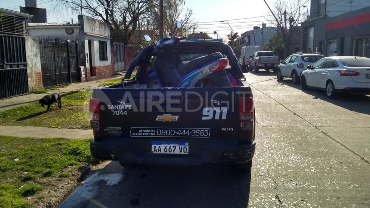 Los seis hombres llegaron cerca de las 15.30 y fueron advertidos por personal policial.&nbsp;