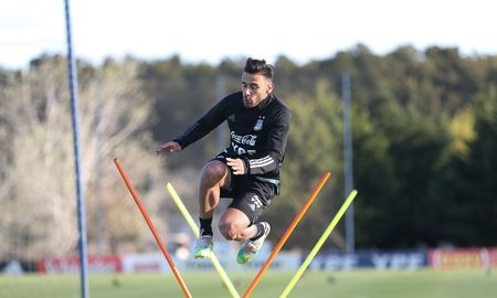 La selección argentina ya comenzó con sus primeros entrenamientos de cara al choque frente a Ecuador. La selección argentina ya comenzó con sus primeros entrenamientos de cara al choque frente a Ecuador.