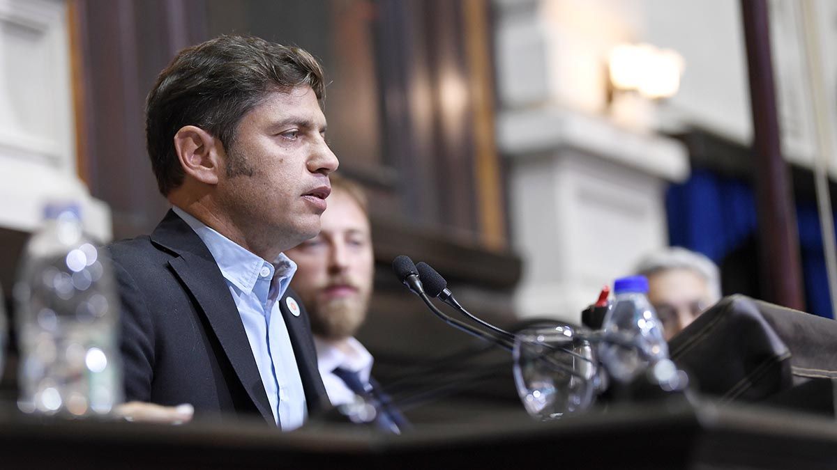 Kicillof abrió la sesión especial en la legislatura bonaerense desde donde denunció proscripción contra la vicepresidenta Cristina Kirchner.