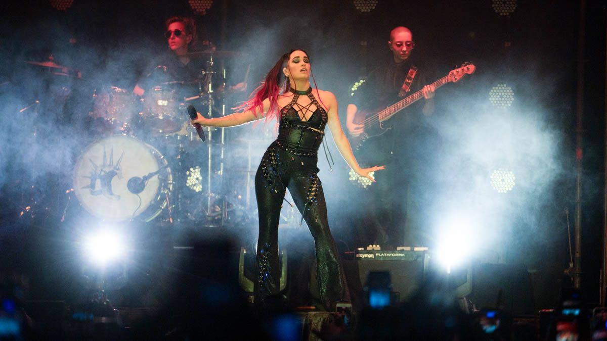 Lali en Santa Fe 2022: un show inolvidable que encendió la ciudad.