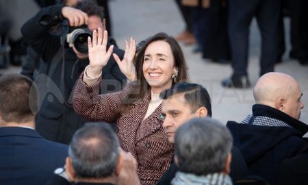 “Mi sueldo está congelado desde hace un año. En breve me pagan dos chirolas y soy vice”, se quejó Victoria Villarruel. “Mi sueldo está congelado desde hace un año. En breve me pagan dos chirolas y soy vice”, se quejó Victoria Villarruel.