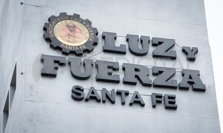 El titular de Luz y Fuerza Santa Fe, Pedro Fernández, puso a disposición de la Justicia la información sobre su estado patrimonial. El titular de Luz y Fuerza Santa Fe, Pedro Fernández, puso a disposición de la Justicia la información sobre su estado patrimonial.