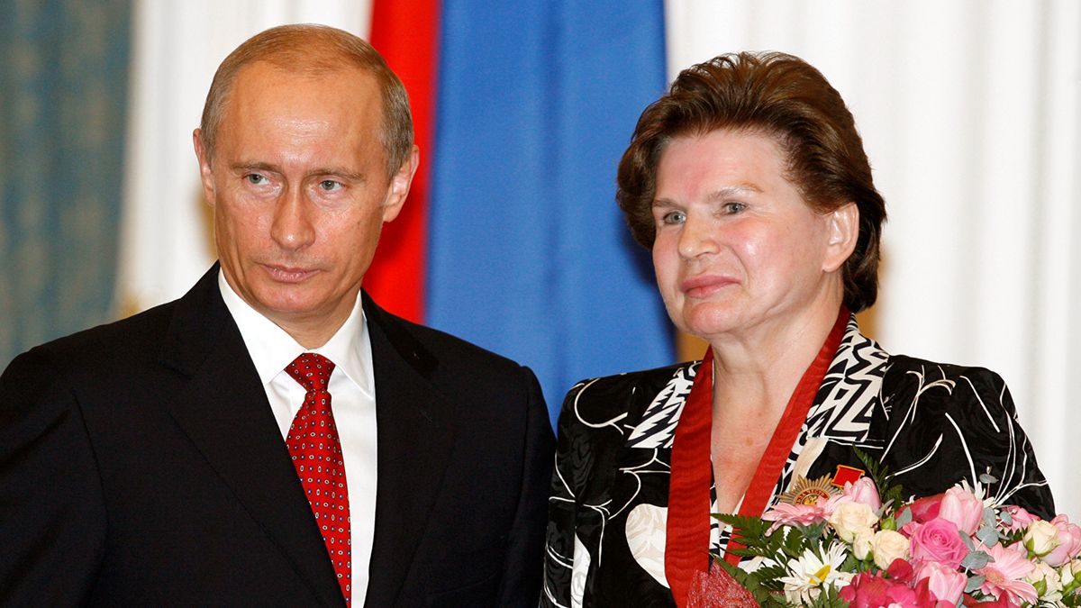 Tereshkova es devota de Putin y apoyó su reelección. Tereshkova es devota de Putin y apoyó su reelección.