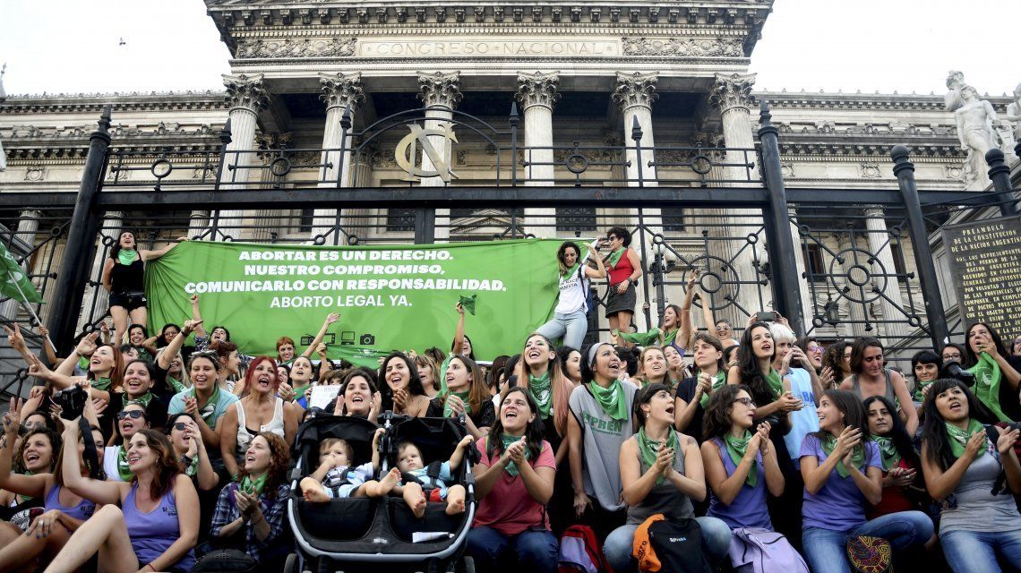 El Gobierno partirá en dos la Plaza del Congreso por las marchas del aborto