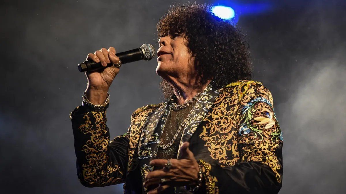 La Mona Jiménez brindó un gran show de cuarteto cordobés en el Obelisco