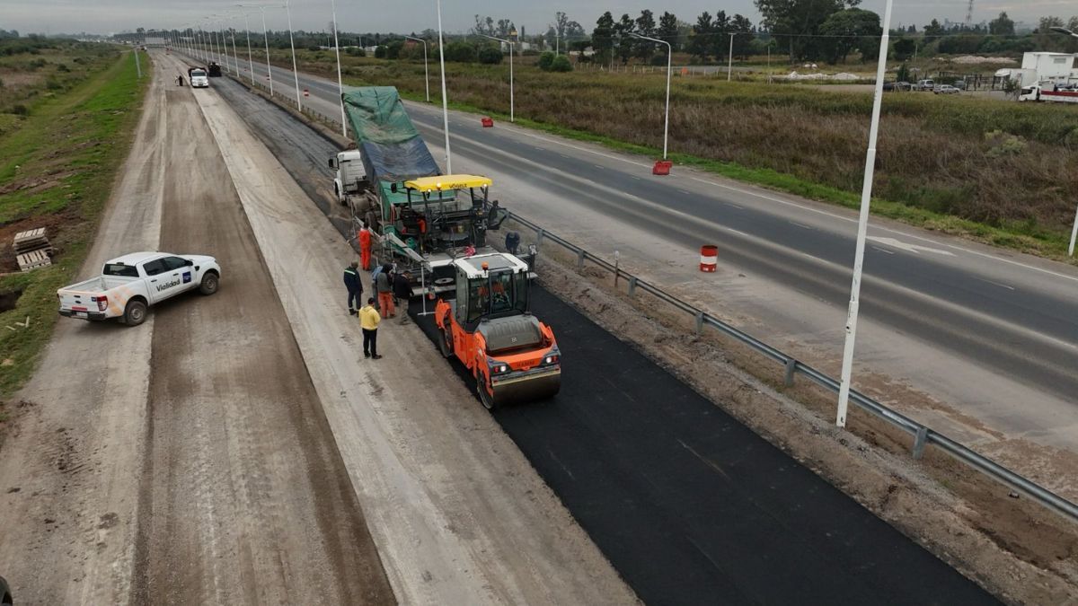 Avanza a buen ritmo la obra del tercer carril de la autopista Rosario - Santa Fe.