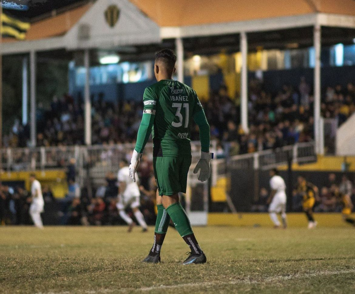 Matías Ibáñez fue titular ante Libertad de Sunchales por la Copa Santa Fe 2022. Matías Ibáñez fue titular ante Libertad de Sunchales por la Copa Santa Fe 2022.