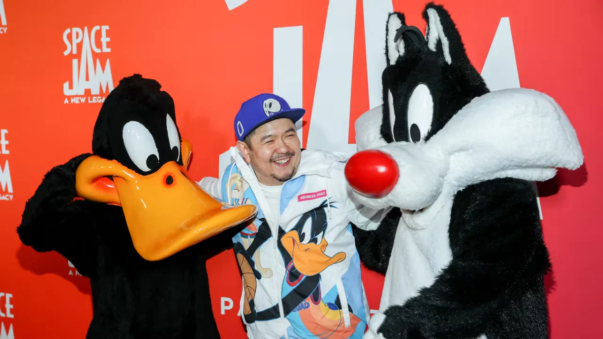 El actor de doblaje canadiense Eric Bauza falleció a los 46 años en Los Ángeles. A lo largo de su carrera, participó en más de 400 producciones y obtuvo tres premios Emmy. El actor de doblaje canadiense Eric Bauza falleció a los 46 años en Los Ángeles. A lo largo de su carrera, participó en más de 400 producciones y obtuvo tres premios Emmy. 