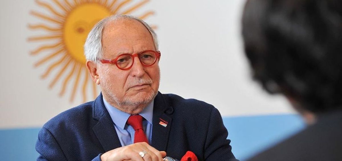 Guelar analizó el estallido y las implicancias de la disputa en Medio Oriente, sosteniendo que el enfrentamiento “se extremiza todos los días y cada día que pasa hay mayor riesgo para todo el mundo, incluyéndonos a nosotros en Argentina”. Guelar analizó el estallido y las implicancias de la disputa en Medio Oriente, sosteniendo que el enfrentamiento “se extremiza todos los días y cada día que pasa hay mayor riesgo para todo el mundo, incluyéndonos a nosotros en Argentina”.