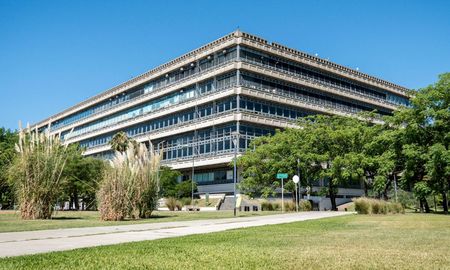 Investigan la muerte del joven estudiante de la Universidad de Buenos Aires (UBA). Investigan la muerte del joven estudiante de la Universidad de Buenos Aires (UBA).
