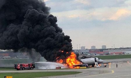 El trágico mensaje final del piloto del avión ruso que murió por salvar a los pasajeros