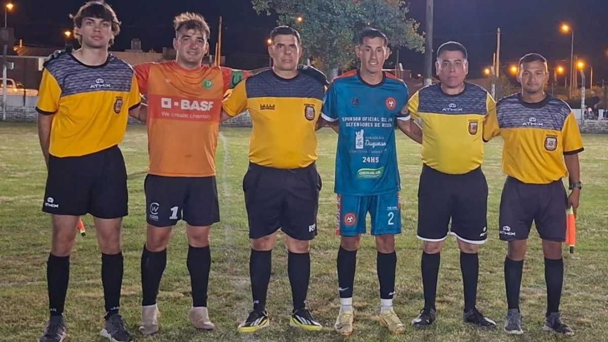 Llambi Campbell - Defensores de Recreo, la final anual de la Liga Paivense de F&uacute;tbol. Foto: Instagram Defensores de Recreo.