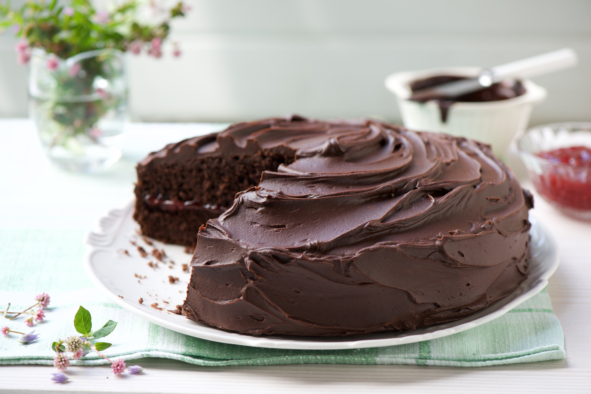 La torta de chocolate sin harina ni azúcar es una opción ideal para compartir con la familia o con amigos en un momento especial. La torta de chocolate sin harina ni azúcar es una opción ideal para compartir con la familia o con amigos en un momento especial.