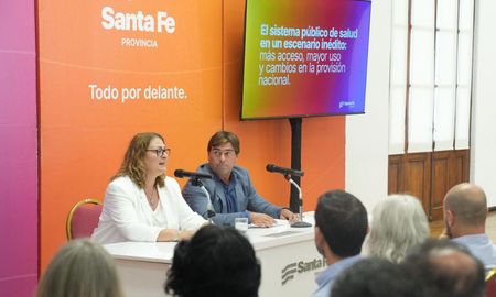 La ministra de Salud, Silvia Ciancio, se refirió al sostenimiento del sistema de medicamentos oncológicos por parte del Gobierno de la Provincia de Santa Fe. La ministra de Salud, Silvia Ciancio, se refirió al sostenimiento del sistema de medicamentos oncológicos por parte del Gobierno de la Provincia de Santa Fe.