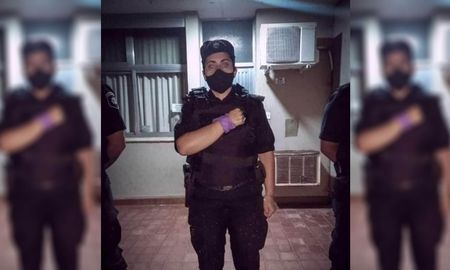 una mujer policia se sumo al reclamo por el femicidio de murphy una mujer policia se sumo al reclamo por el femicidio de murphy