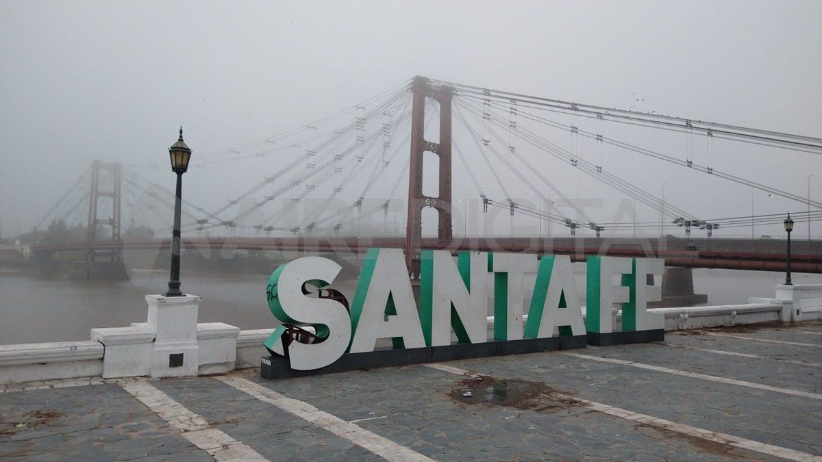 Las letras corpóreas fueron colocadas en junio de 2017 con el Puente Colgante de fondo e inmediatamente se convirtió en uno de los sitios más fotografiados de la ciudad por vecinos y turistas.