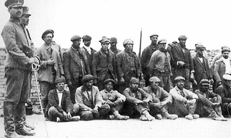 Efemérides del 7 de diciembre: en 1921 ocurren los fusilamientos de obreros en la Patagonia Efemérides del 7 de diciembre: en 1921 ocurren los fusilamientos de obreros en la Patagonia