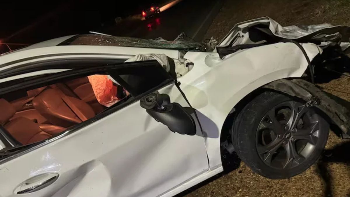 El choque fue entre un Chevrolet Cruze blanco y un Volkswagen Fox negro. El choque fue entre un Chevrolet Cruze blanco y un Volkswagen Fox negro. 