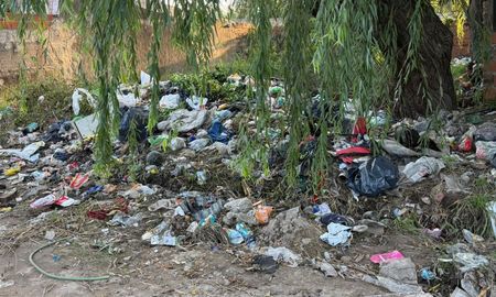 Basural a cielo abierto en Cuarto Pasaje y La Rioja, en barrio Santa Rosa de Lima. Basural a cielo abierto en Cuarto Pasaje y La Rioja, en barrio Santa Rosa de Lima.