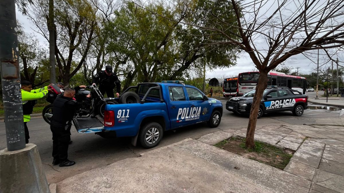 Los sospechosos escaparon de un control en la zona de San José de Rincón.