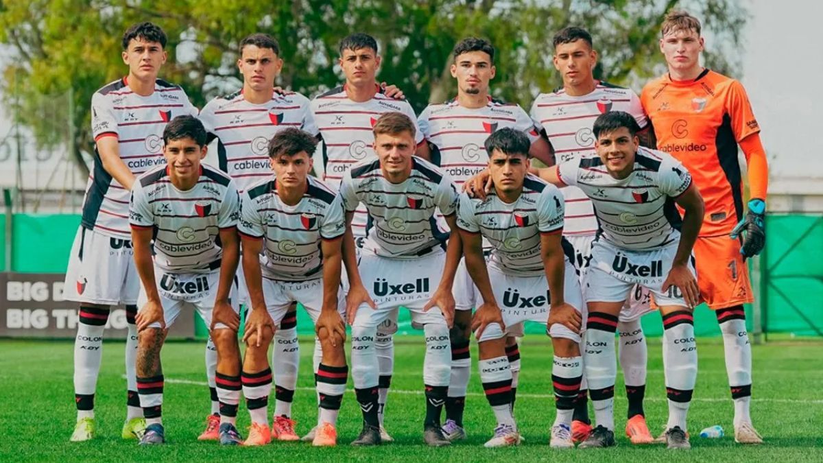 Así formó la reserva de Colón en el triunfo ante Banfield.