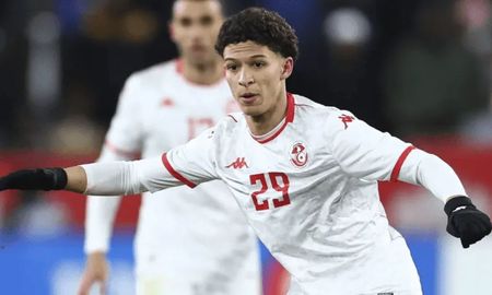 Un futbolista, promesa en su país, no jugará el Mundial 2026 porque su papá no lo dejó ir. Un futbolista, promesa en su país, no jugará el Mundial 2026 porque su papá no lo dejó ir.