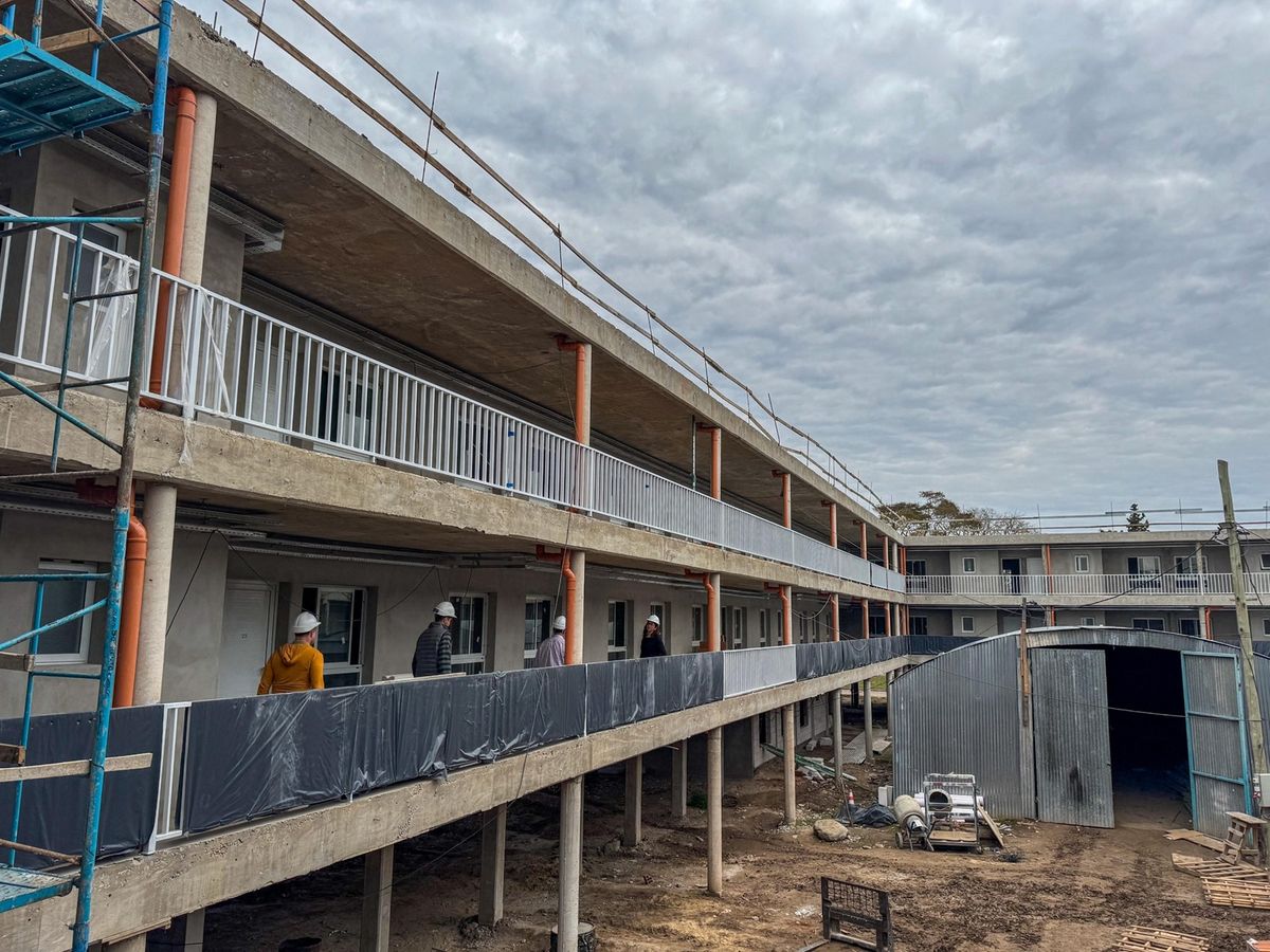 La construcción de viviendas en Villa Setúbal tienen un avance del 65%, indicaron desde el ministerio de Obras Públicas de Santa Fe. La construcción de viviendas en Villa Setúbal tienen un avance del 65%, indicaron desde el ministerio de Obras Públicas de Santa Fe.