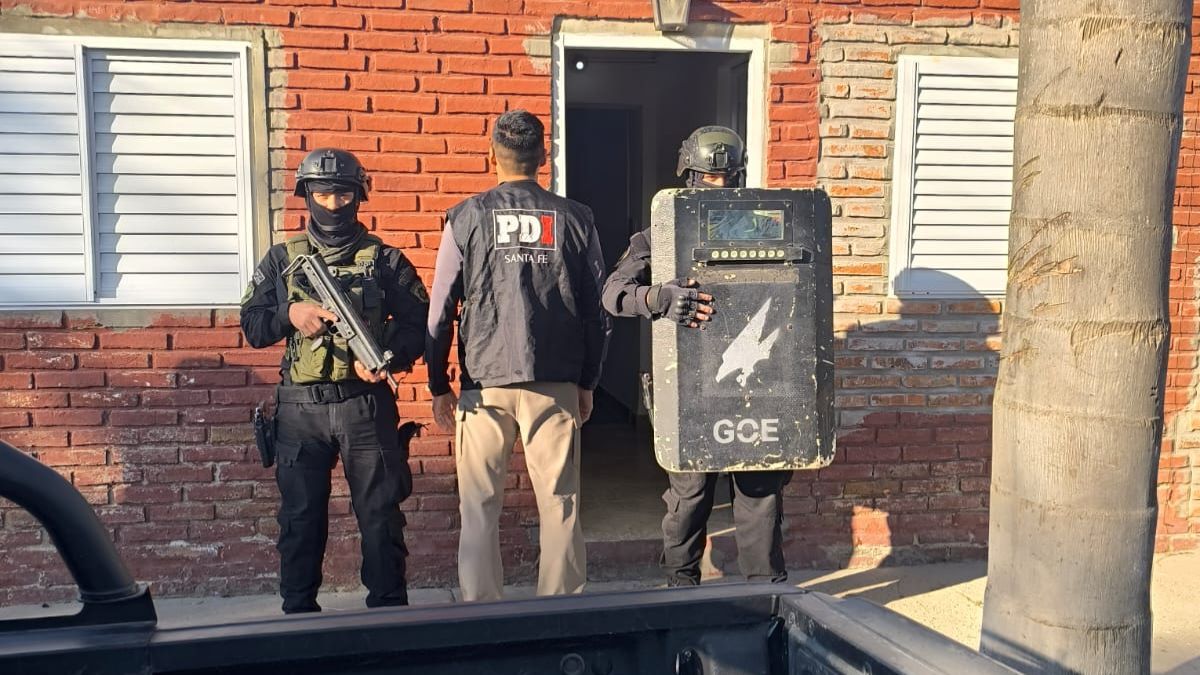 Allanamiento realizado por la PDI. Allanamiento realizado por la PDI.