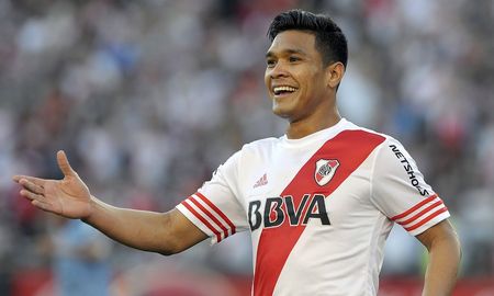 Teo Gutiérrez se fue de Junior de Barranquilla y expresó su deseo de volver a River. Teo Gutiérrez se fue de Junior de Barranquilla y expresó su deseo de volver a River.