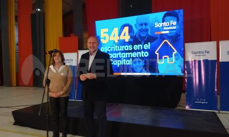 El gobernador Omar Perotti participó del acto de entrega. El gobernador Omar Perotti participó del acto de entrega.
