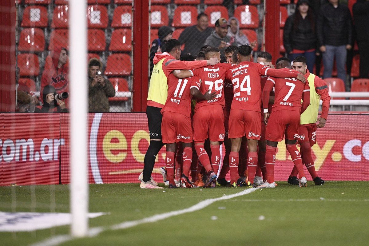 Independiente venció a Belgrano y complicó aún más a Unión en la pelea por salir del fondo de la tabla de la Liga Profesional.
