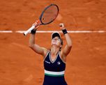 Nadia Podoroska hizo historia al alcanzar las semifinales de Roland Garros tras vencer a la ucraniana Svitolina. Nadia Podoroska hizo historia al alcanzar las semifinales de Roland Garros tras vencer a la ucraniana Svitolina.