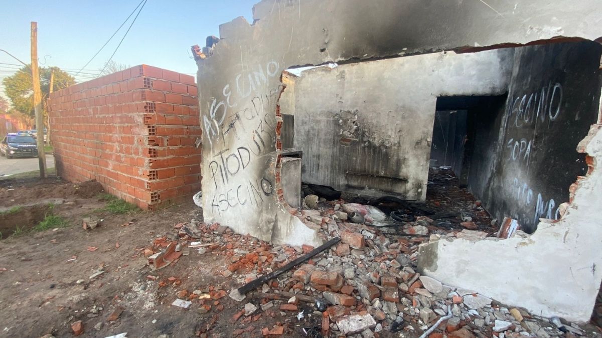 Barrio Villa Hipódromo: incendiaron una casa. 