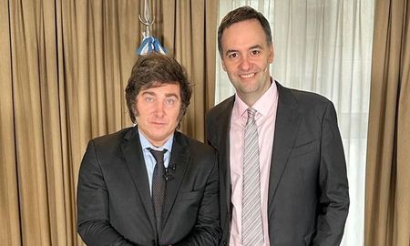 &nbsp;Milei cerrará abril con agenda política, charla económica y apoyo a Adorni