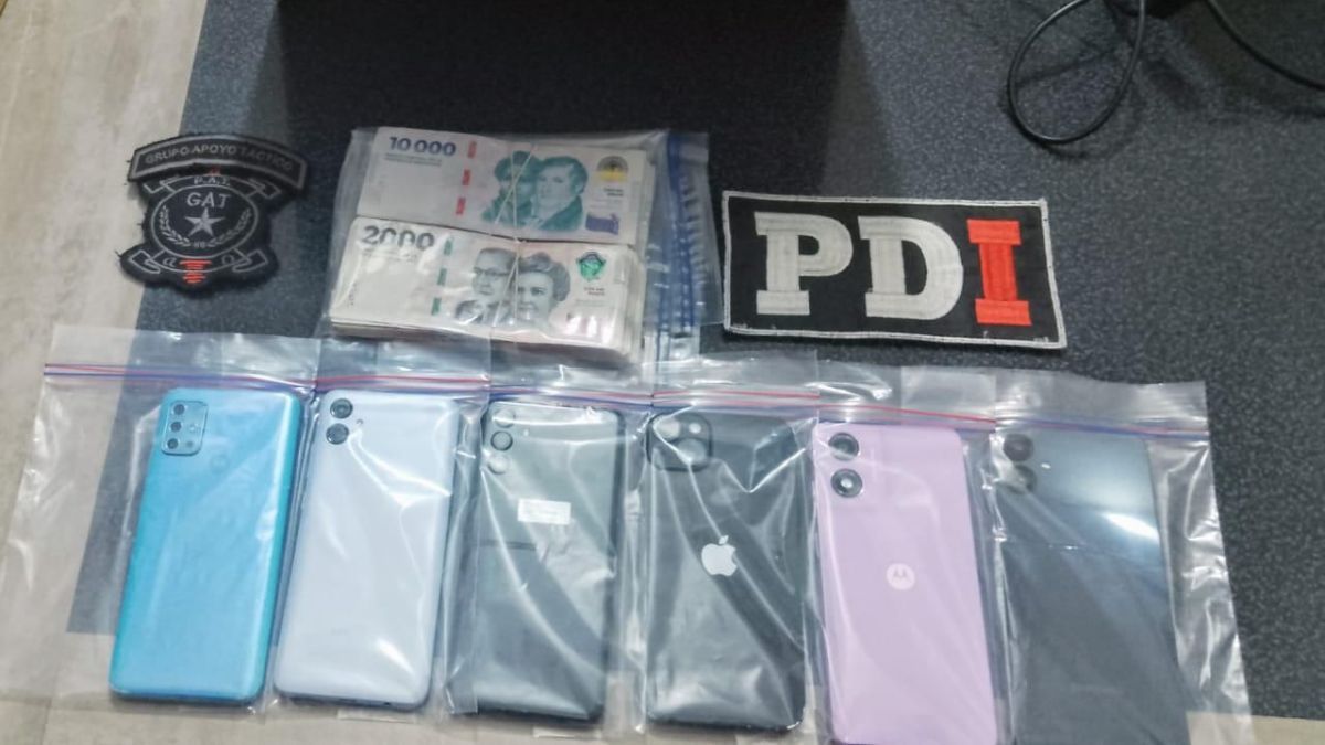 Elementos secuestrados por la PDI durante la serie de allanamientos. Elementos secuestrados por la PDI durante la serie de allanamientos.