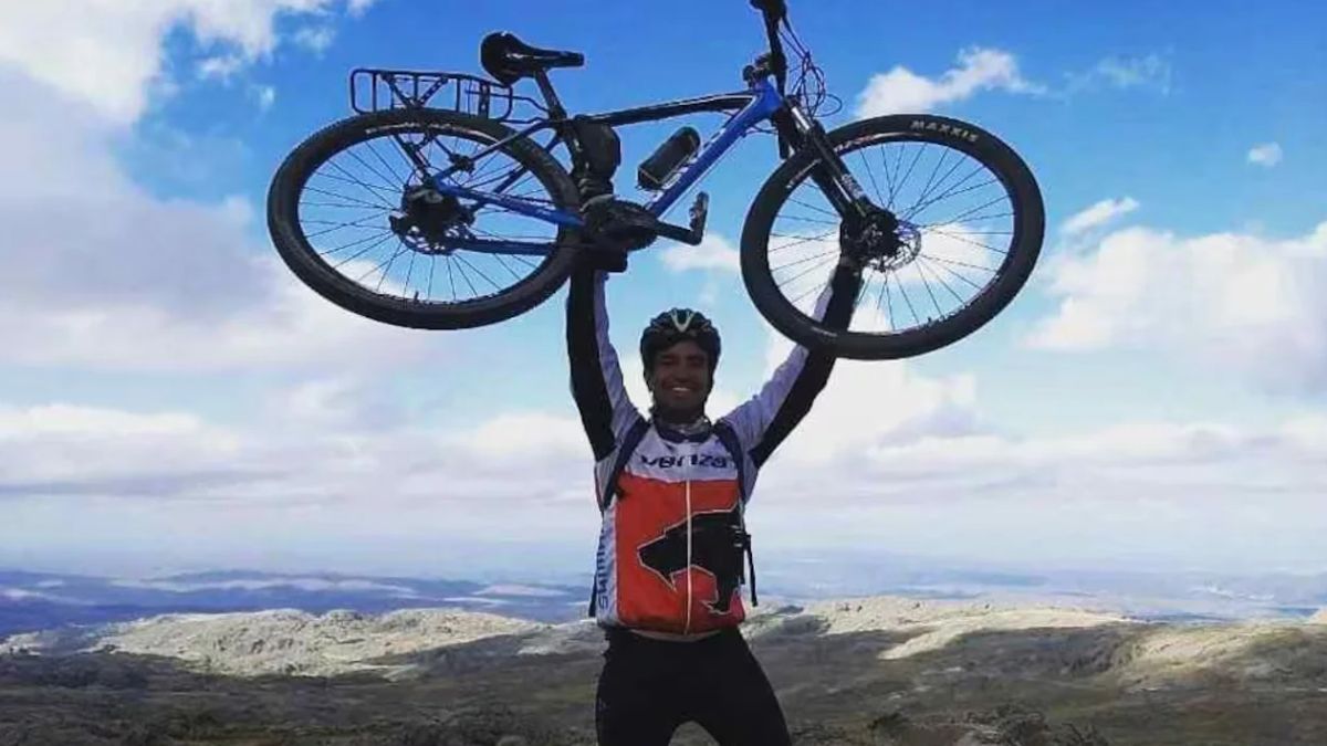 Inseguridad para un fanático de la Scaloneta que pedaleó hasta Qatar para el Mundial. Inseguridad para un fanático de la Scaloneta que pedaleó hasta Qatar para el Mundial.