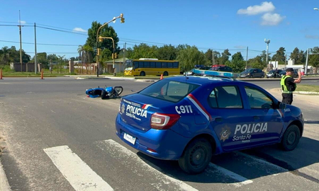 Grave accidente en la ruta 1: un joven y su pequeño hijo resultaron heridos