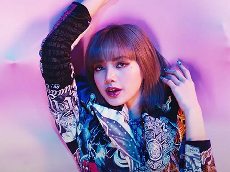 El debut de Lisa de BLACKPINK rompió el récord y se convirtió en el video musical de un artista en solitario
