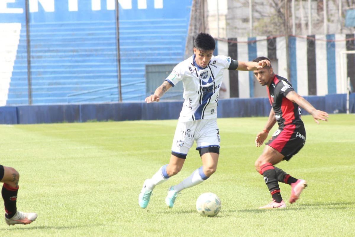 Colón ganó de la mano de Martín Minella y le dijo chau a la racha de visitante