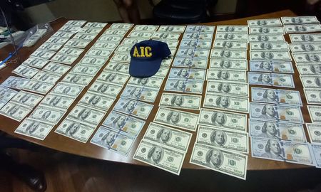 La requisa terminó con más de 180 mil dólares secuestrados y puestos a disposición de la Justicia. La requisa terminó con más de 180 mil dólares secuestrados y puestos a disposición de la Justicia.