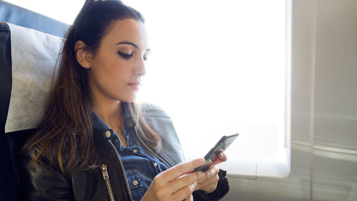 El modo avi&oacute;n desactiva las conexiones inal&aacute;mbricas y reduce posibles interferencias durante el vuelo.